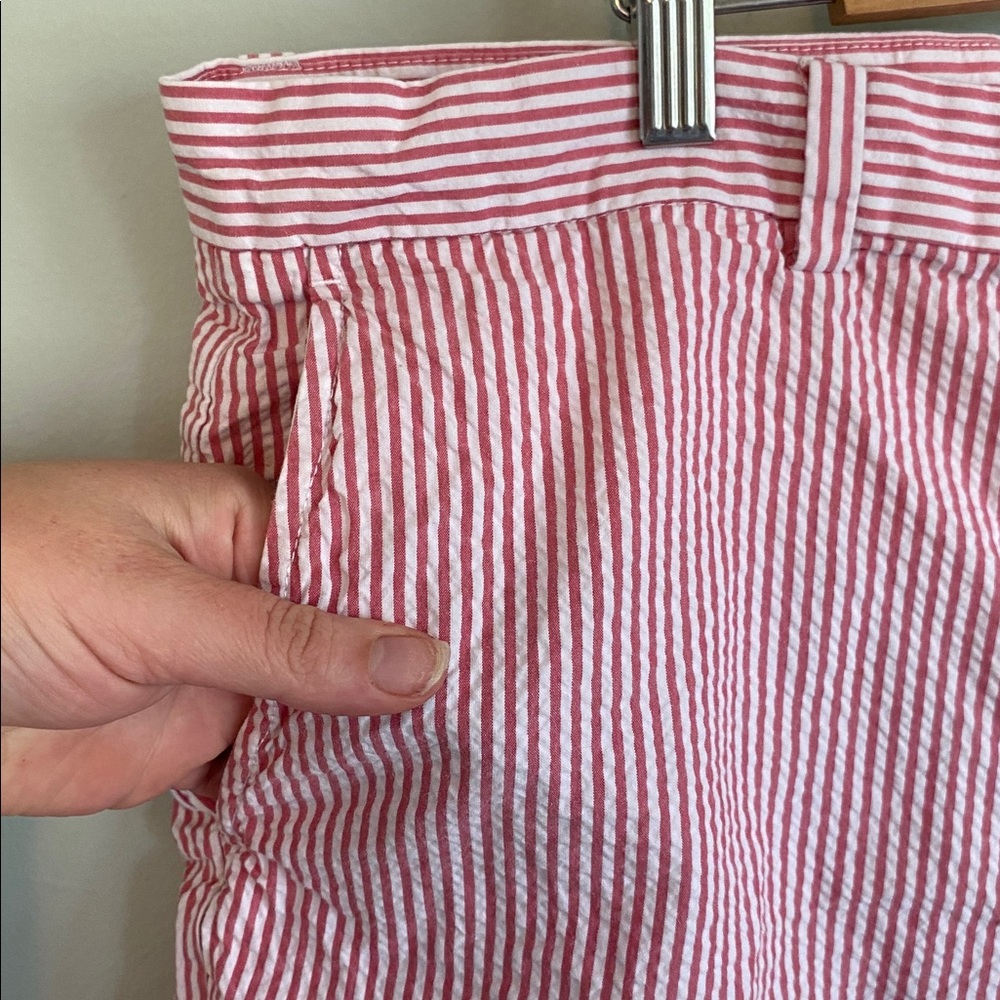 Vineyard Vines Men's Pink and White Striped Shorts Size 36 - Picture 3 of 5